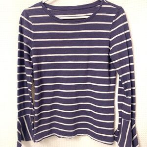 😊 3/$30 
Banana Republic Malibu Tee Sz Small light purple w/grey stripes, EUC
